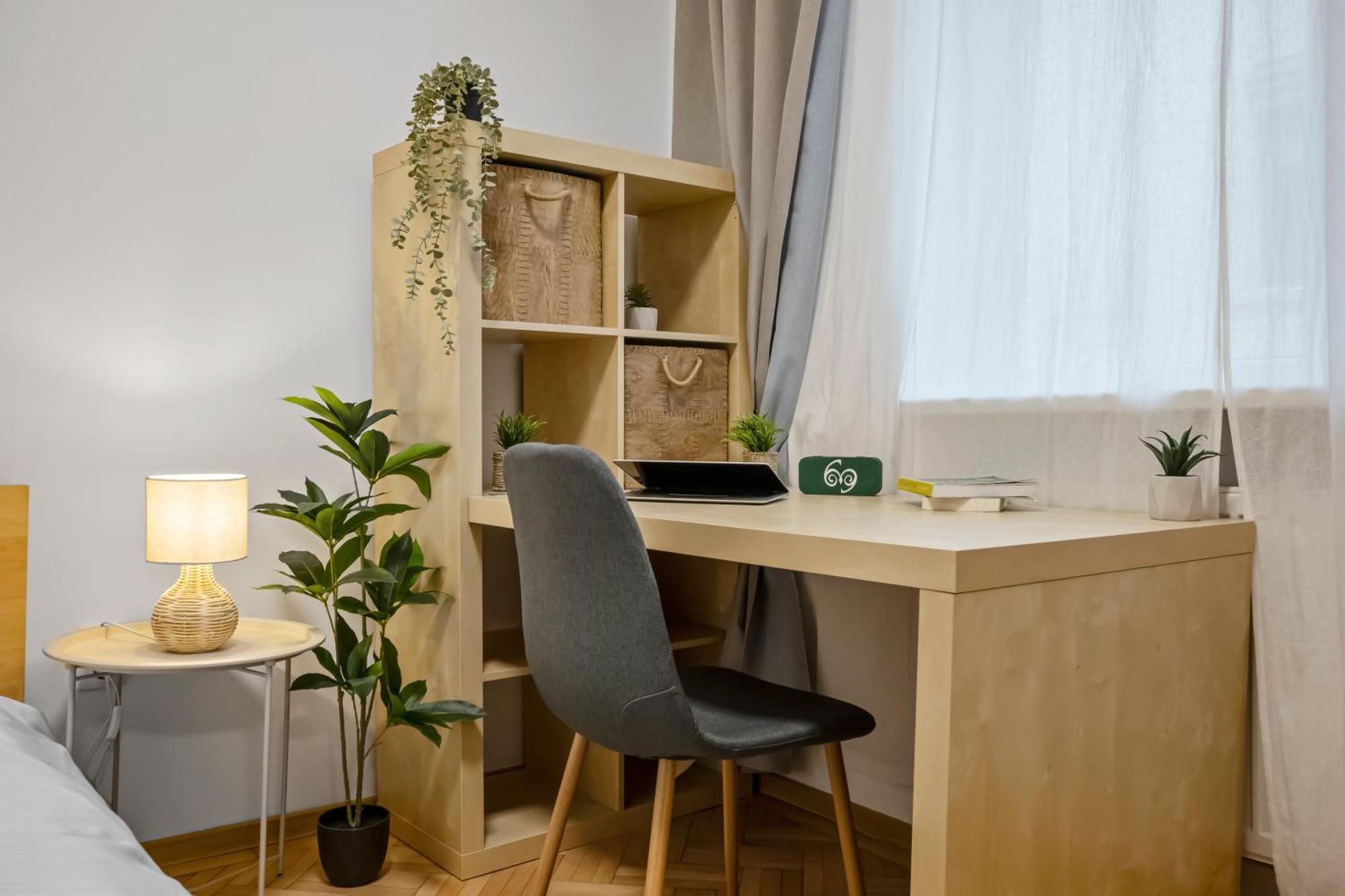 Earthy Escape - Central Apt With Balcony ブカレスト エクステリア 写真