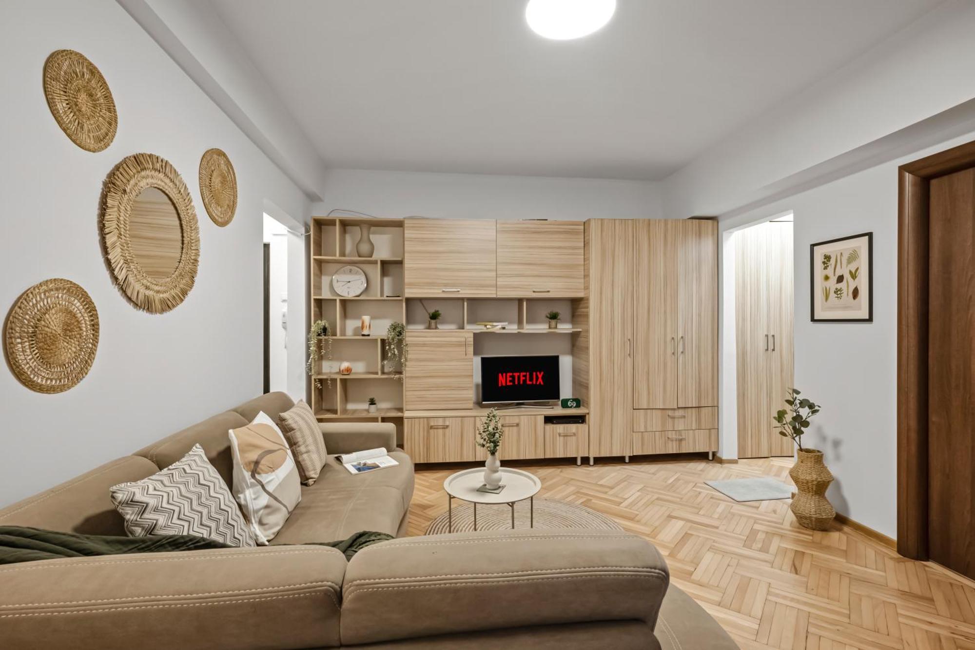Earthy Escape - Central Apt With Balcony ブカレスト エクステリア 写真